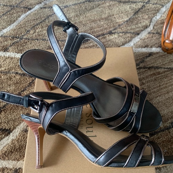 Coach Heels - Picture 2 of 2